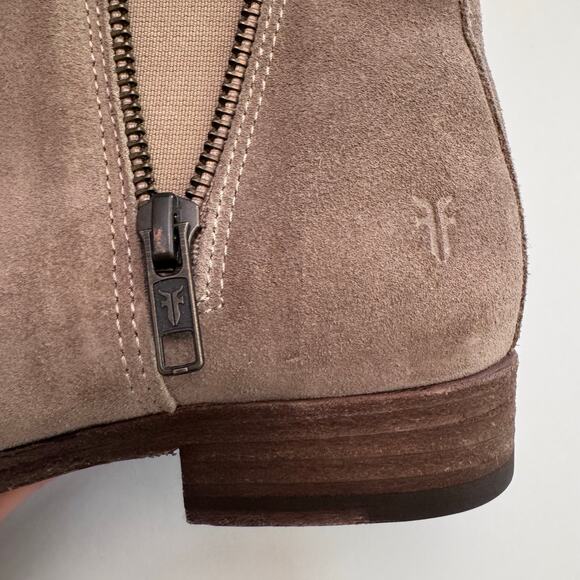 Fry Shoes Womens 7.5 Ash Tan Suede Carly Zip Chelsea Boots B 3478248-Ash - Picture 9 of 12